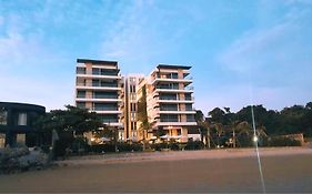 Mae Phim Holiday Escape Completely